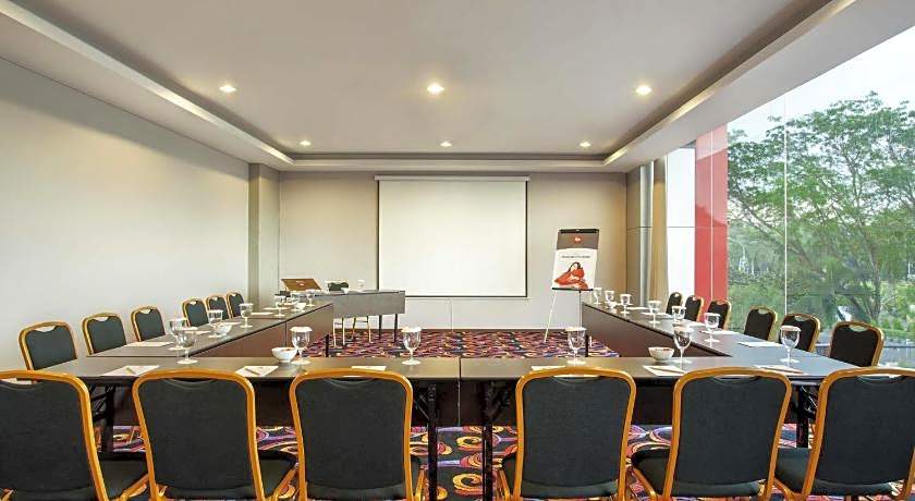 ibis Pontianak City Center