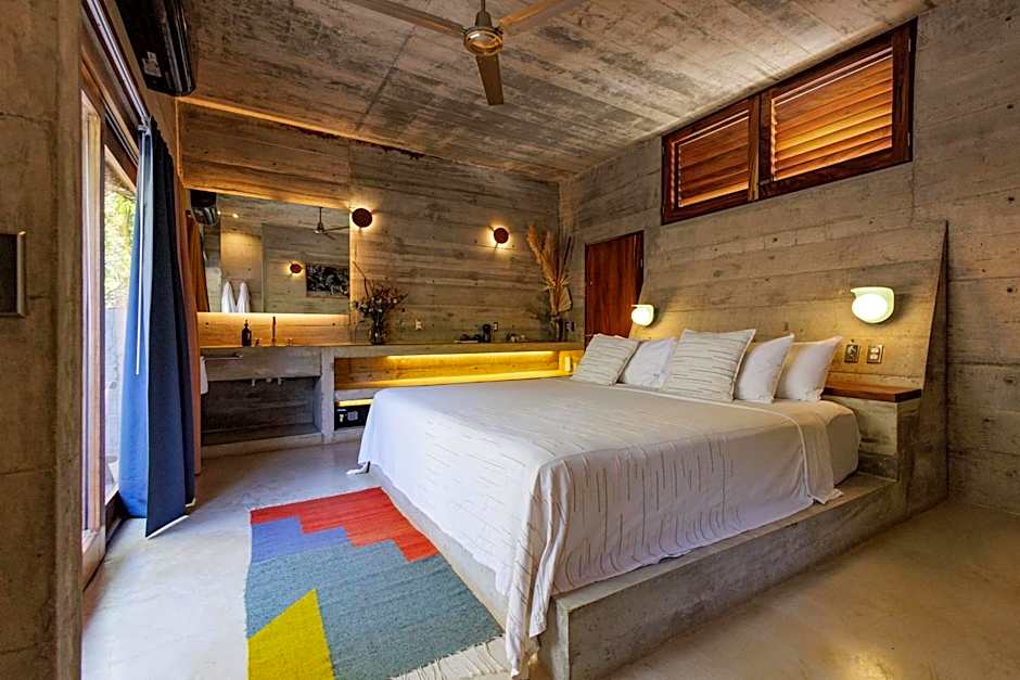 Casa TO - Adults Only