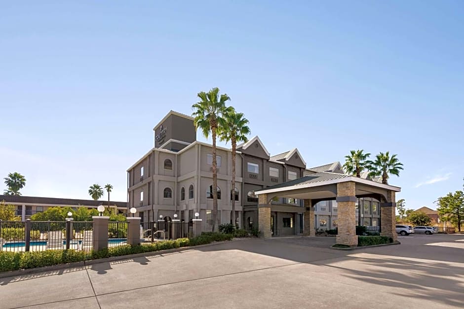 Comfort Suites Shenandoah-The Woodlands