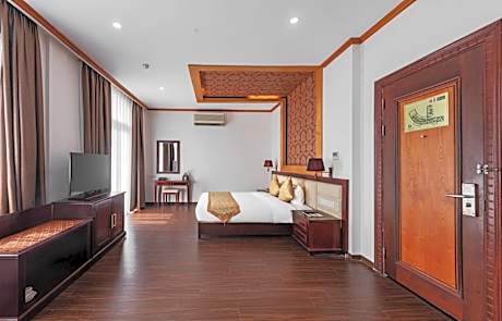 Suite with City View