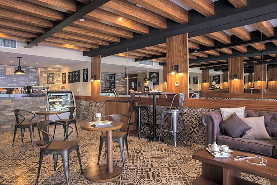 Altitude by Krystal Grand Los Cabos - All Inclusive