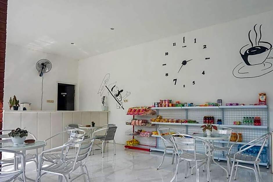 RedDoorz Syariah @ Raya Punten Batu