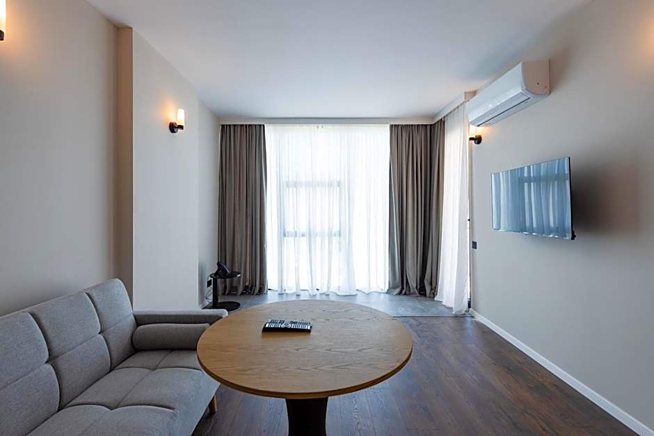 Aqua Batumi Hotel & Apartments