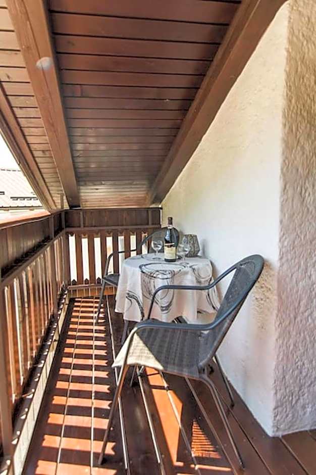 Apartma Luna with mountain view