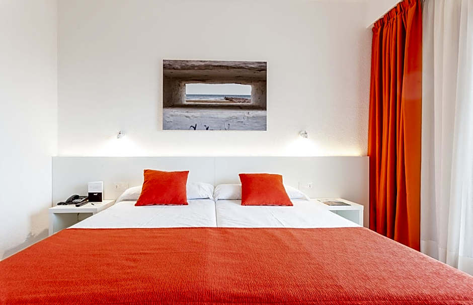 Photo 1 of 11 of 1 Double Bed or 2 Beds, Pool View