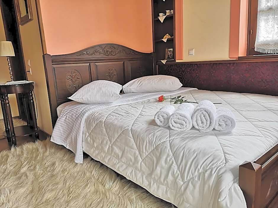 Photo 1 of 8 of Double Room