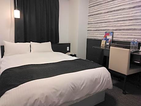 Double Room with Small Double Bed - Non-Smoking