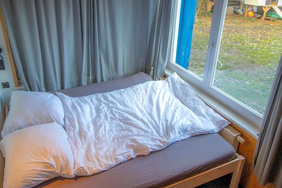 Hostel oder Ferienwohnung 1-16 Personen im BLAUEN HAUS