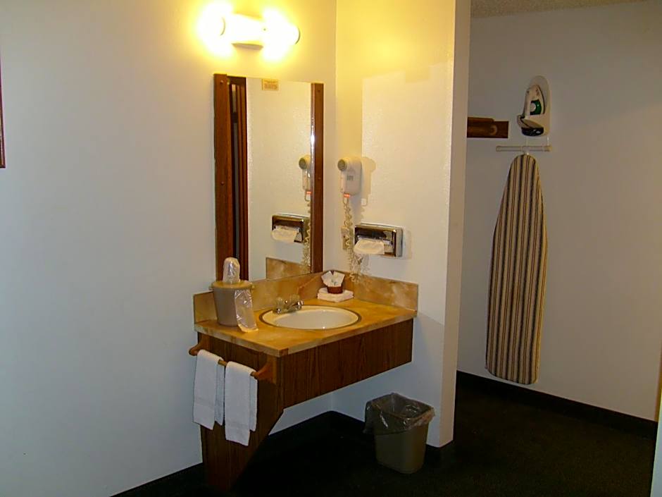Shanico Inn