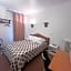 Ideal Hotel