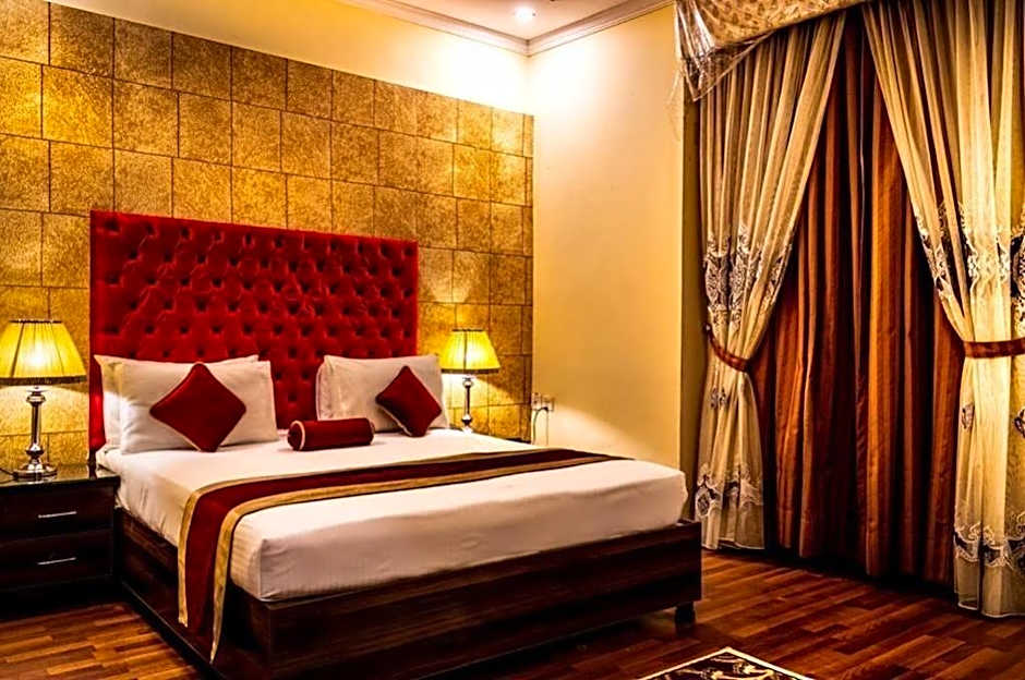 Rose Palace Hotel