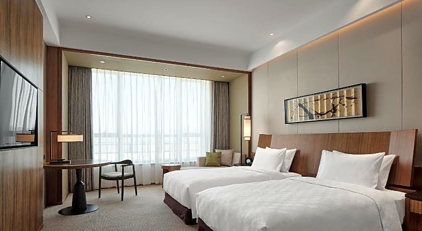 HUALUXE Ningbo Harbor City By IHG