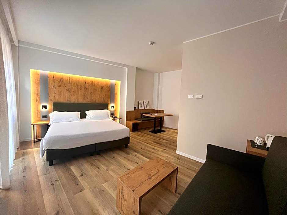 Hotel America