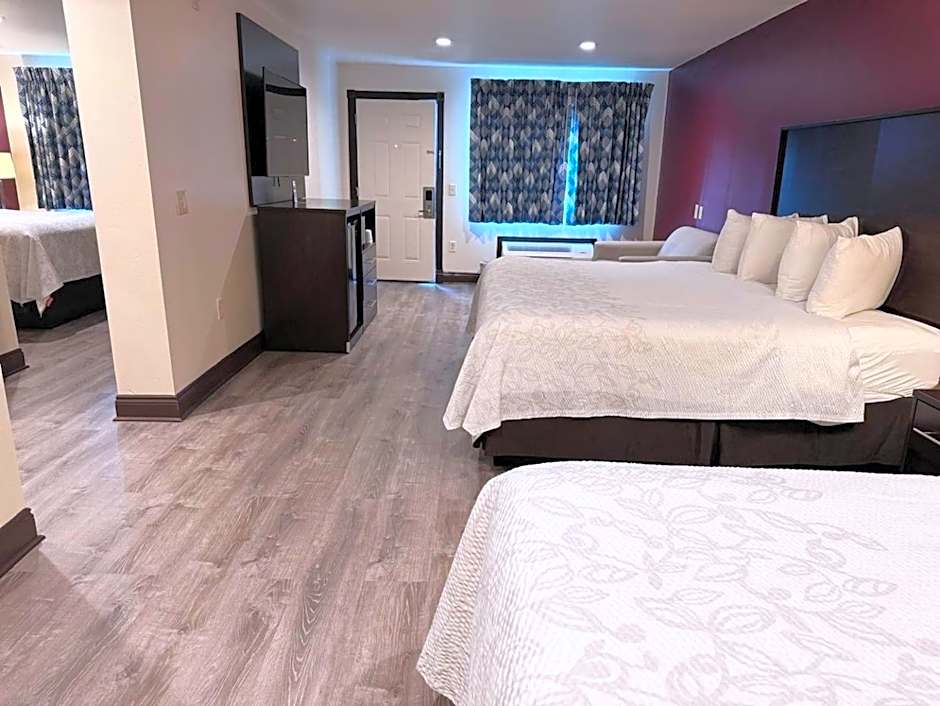 Red Roof PLUS+ Hammond