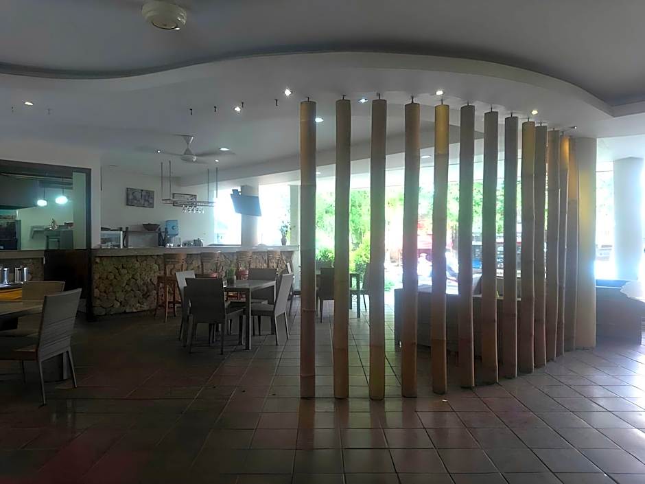 Suris Boutique Hotel