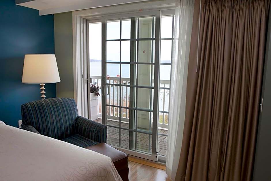 Watkins Glen Harbor Hotel
