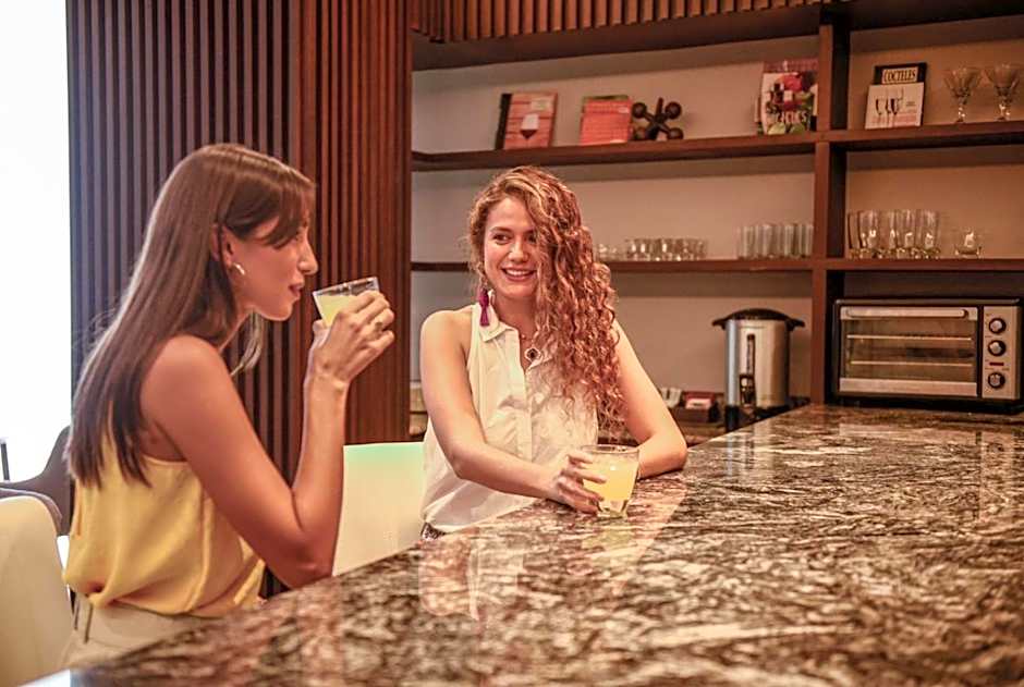 Ontico Urban Design Hotel