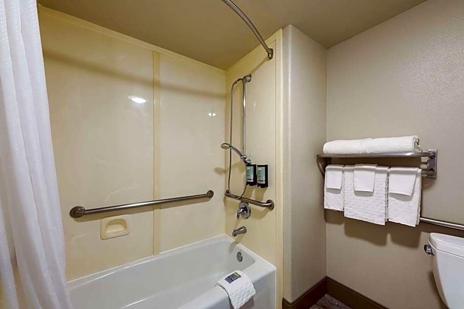 Best Western Inn & Suites Lemoore