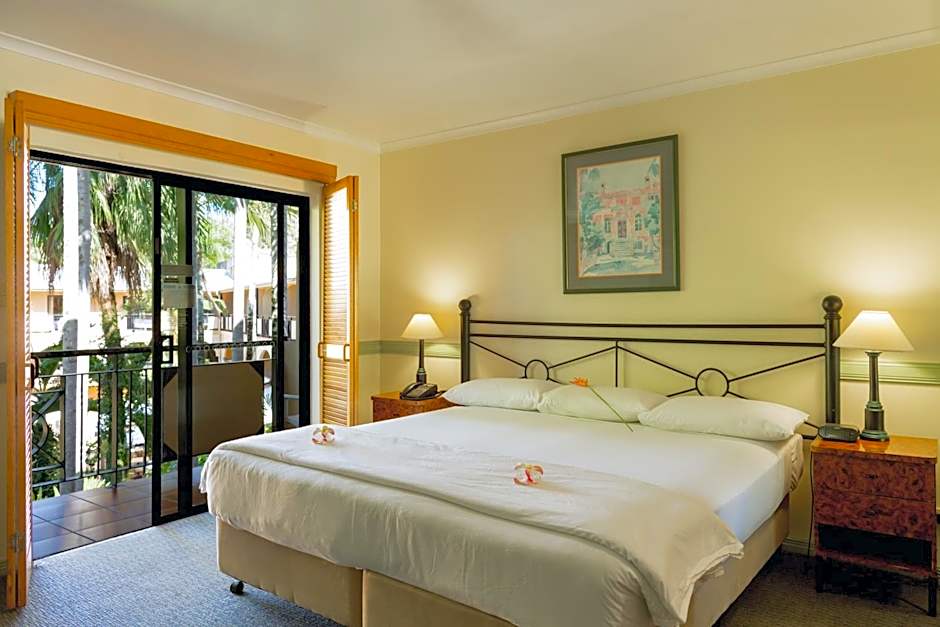 Palm Royale Cairns Resort