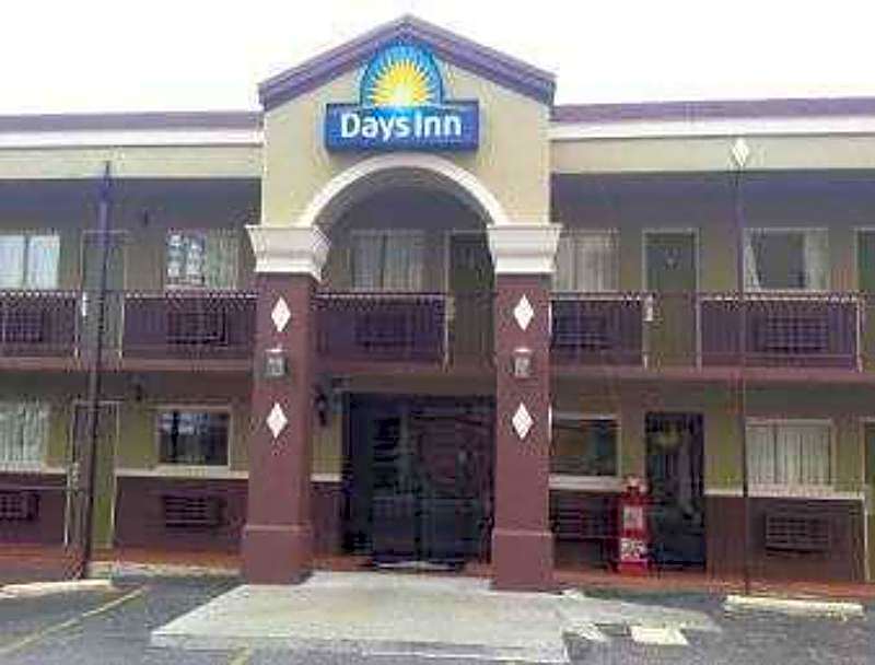 Days Inn Hot Springs – Hot Springs, AR