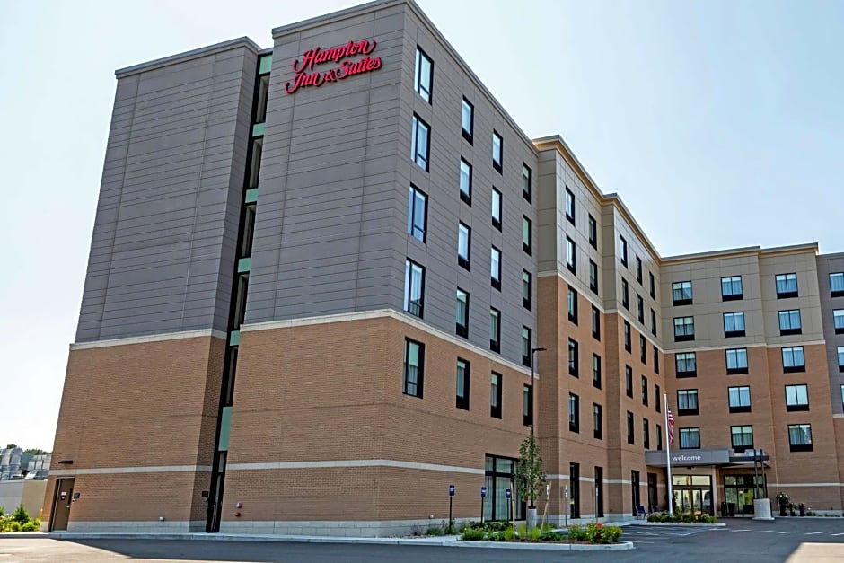 Hampton Inn By Hilton & Suites Boston-Waltham