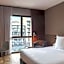 Alexandra Barcelona Hotel, Curio Collection by Hilton