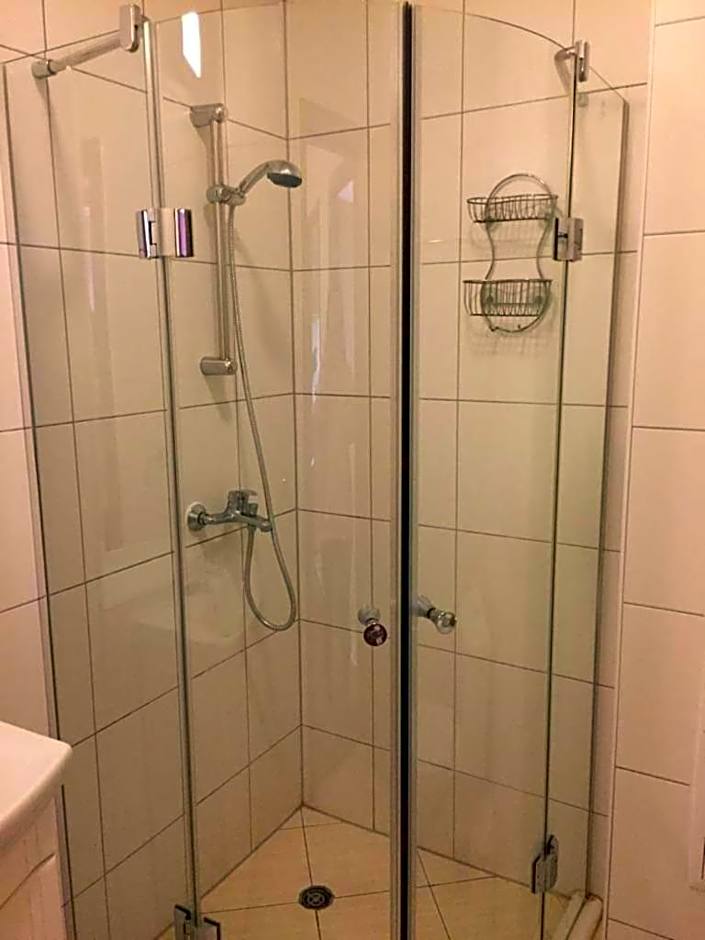 Cedar Lodge 3/4 Apartment Paradise