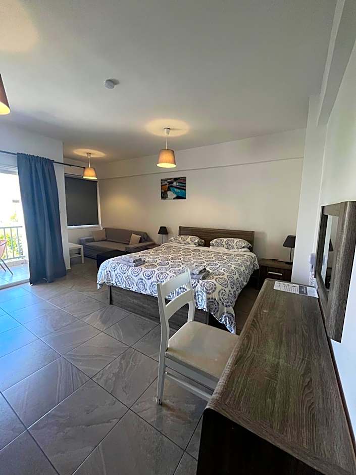 Polyxeni Hotel Apartments