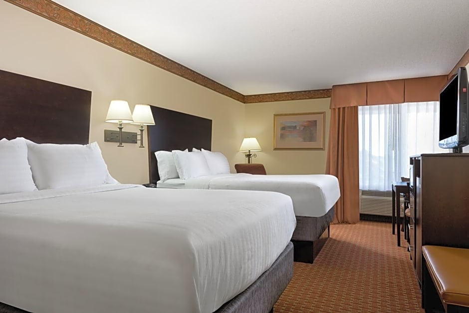 Holiday Inn Express & Suites Wilson I-95, an IHG Hotel