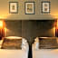 Hotel Embassy