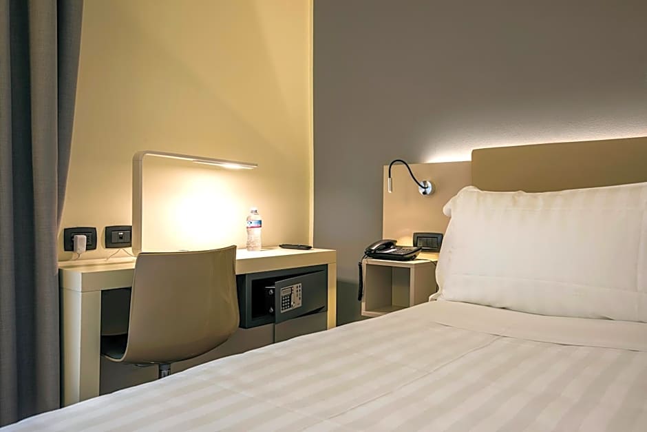 43 Station Hotel