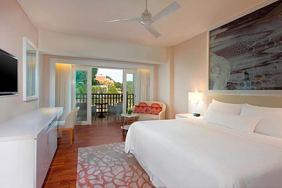 Photo 1 of 5 of 1 King Bed, Garden View
