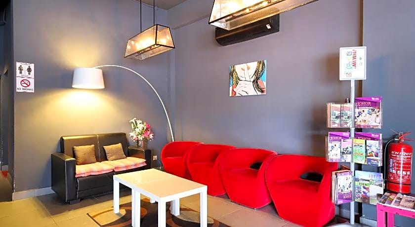 Super OYO 246 Link Inn