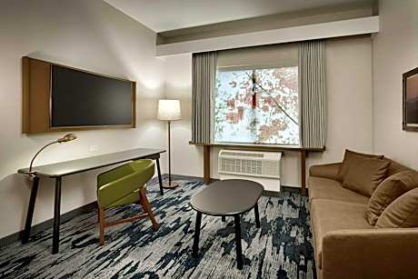 Suite, 2 Queen, Sofa bed