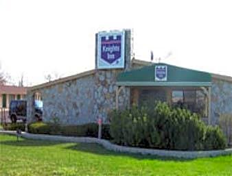 Knights Inn Racine