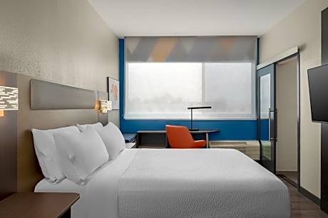 Standard King Room