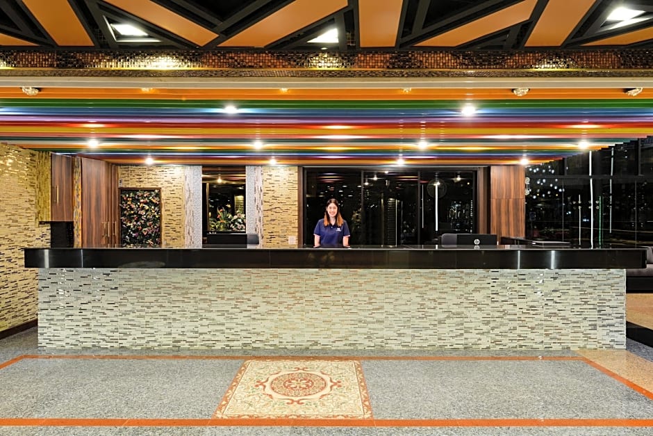 The Breton Hotel (Media)