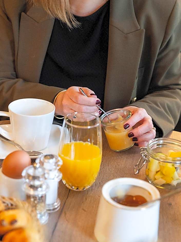 Le Boeuf Couronné - Hôtel & Restaurant Chartres- Logis Hotels