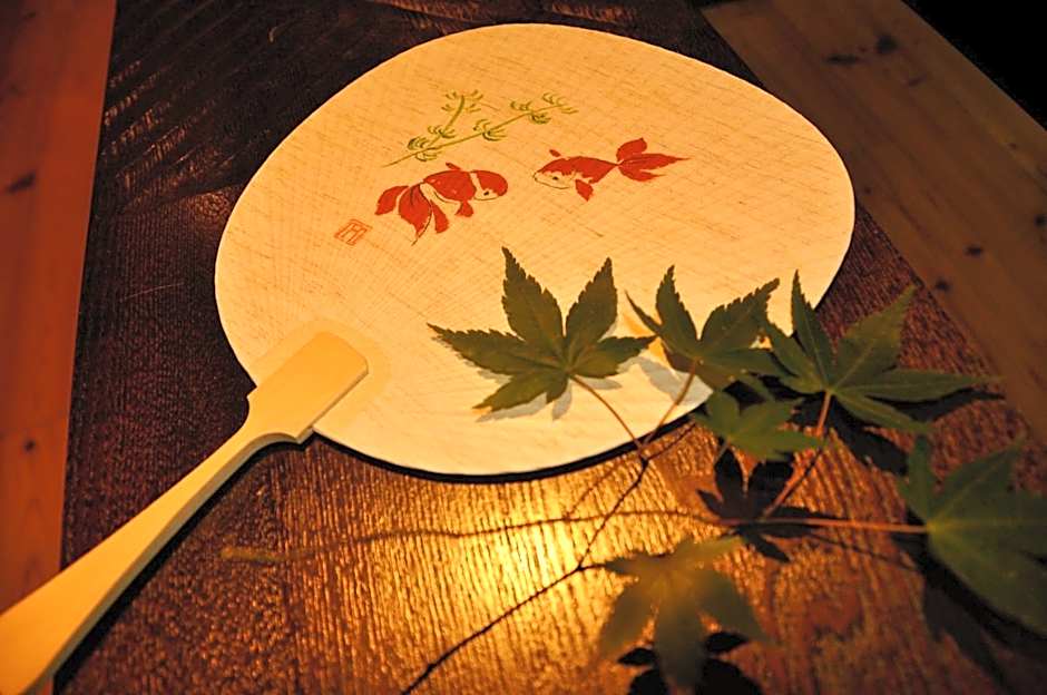 AKARI et KAORI formerly Taizanso