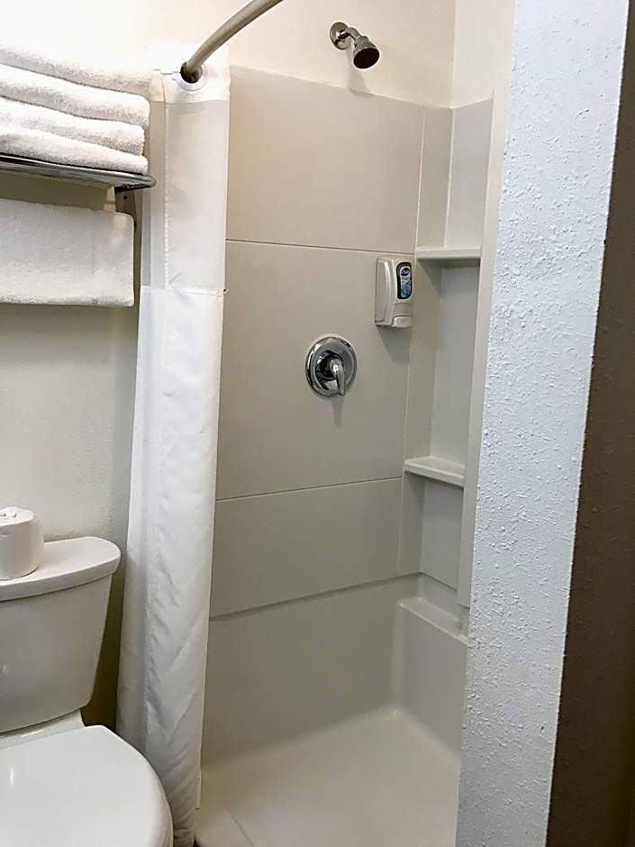 Park Motel and Cabins