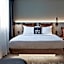 Moxy Hamburg City