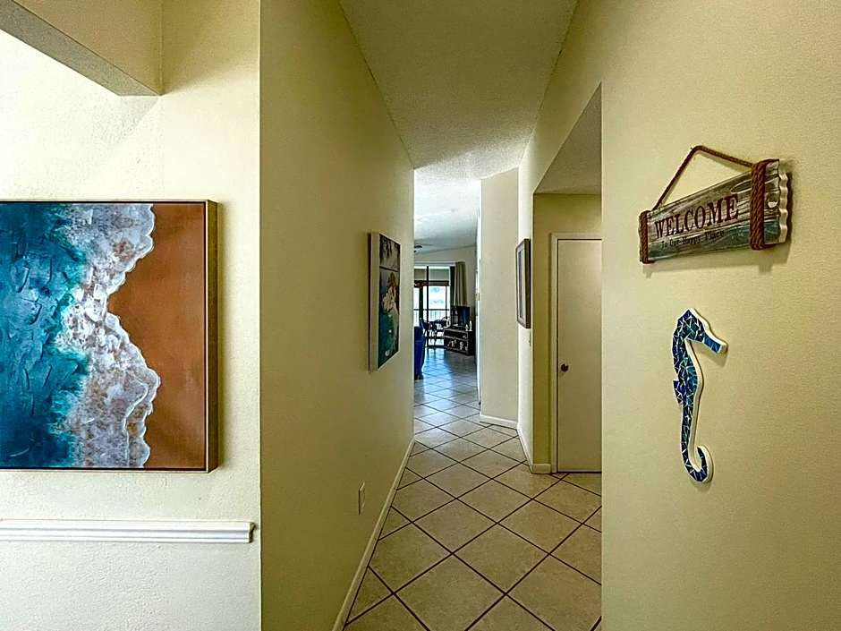 Spacious Shorewalk 2B-2B Condo near Anna Maria Island, Beaches & IMG Academy