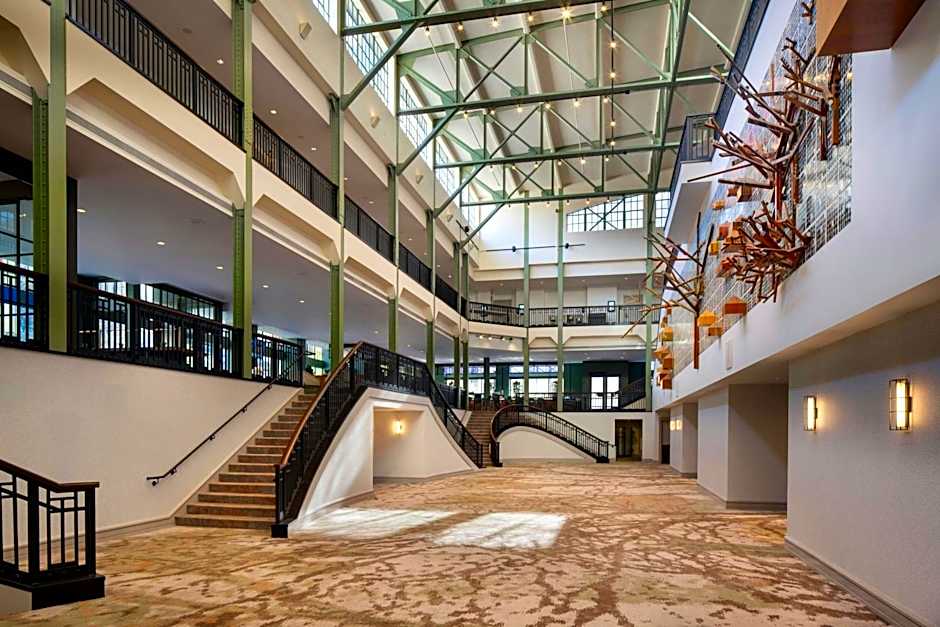 Sheraton Grand Sacramento Hotel