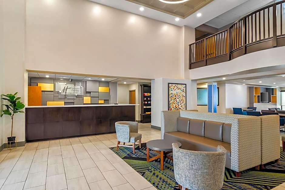 Holiday Inn Express & Suites Jacksonville South East - Medical Center Area By IHG