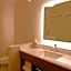 Holiday Inn Express & Suites Onalaska - La Crosse Area By IHG