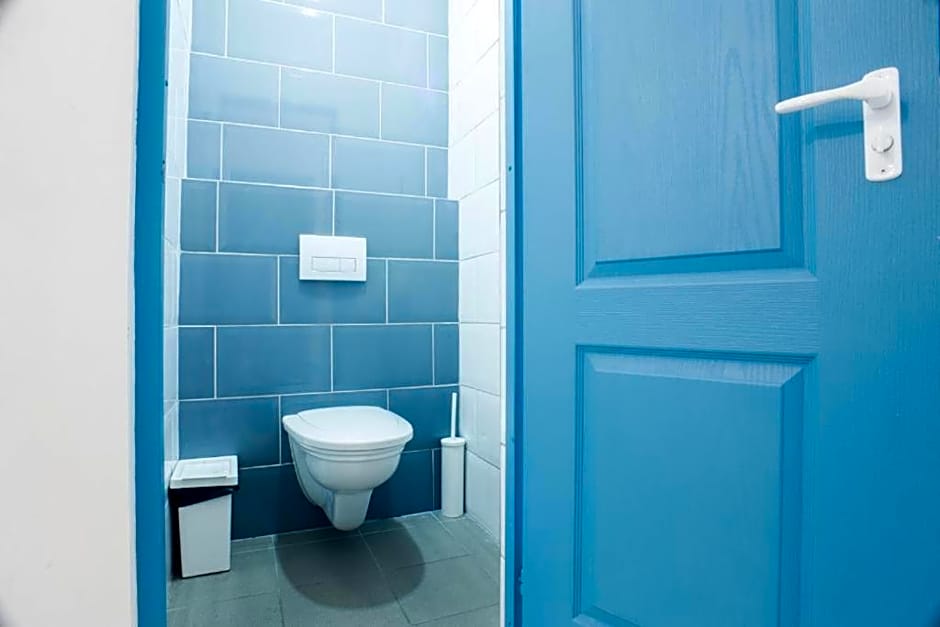 WOW City Hostel