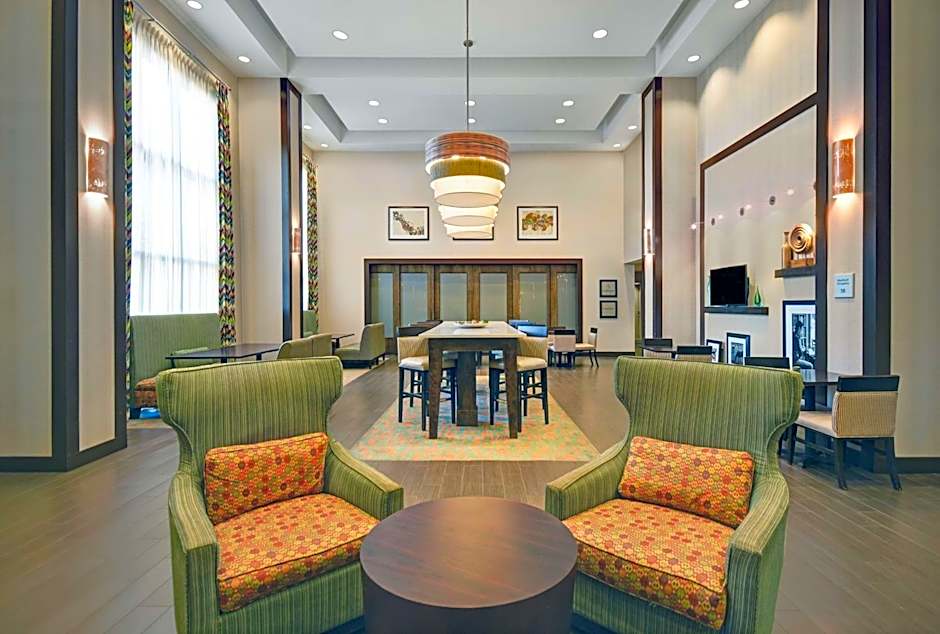 Hampton Inn By Hilton And Suites Robbinsville