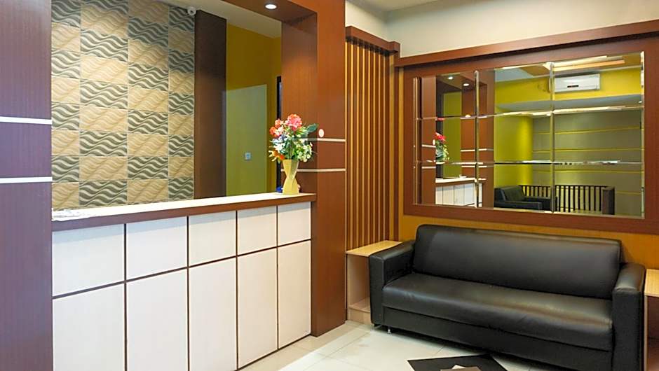 RedDoorz near Pelabuhan Jayapura