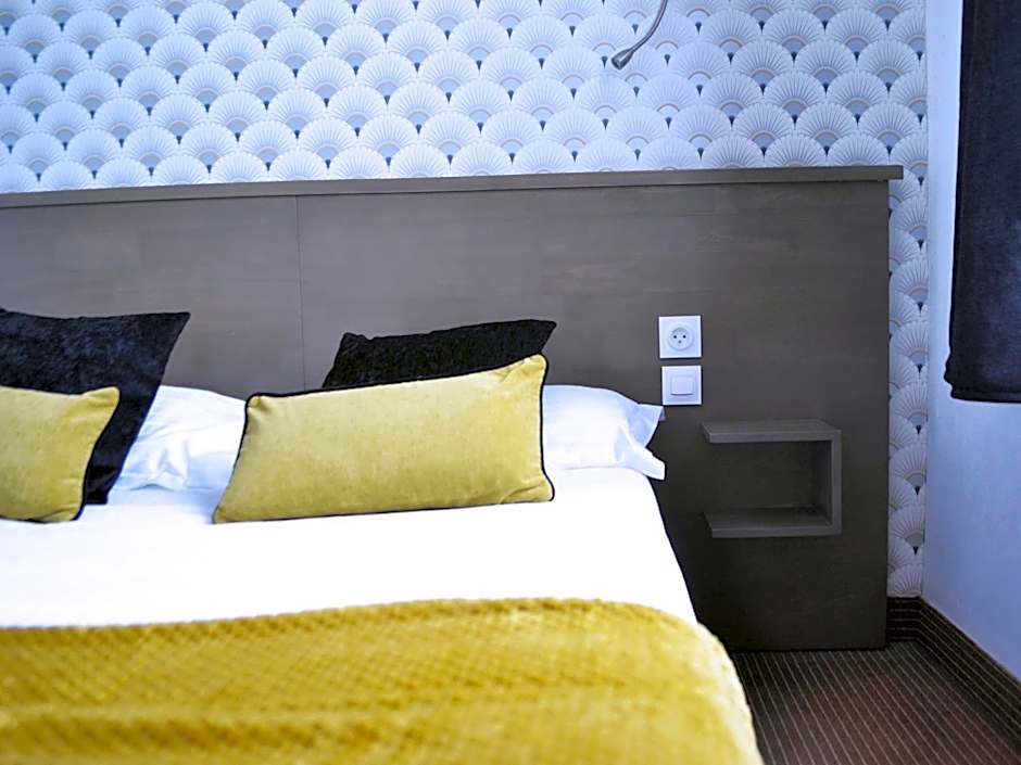 Brit Hotel Le Surcouf