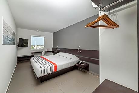 Suite, 1 King Bed with Sofa bed (1 King Bed and 1 Double Sofa Bed)